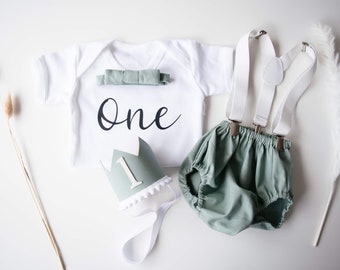 Boy's cake smash outfit | baby boy | First birthday, Sage green, Nordic