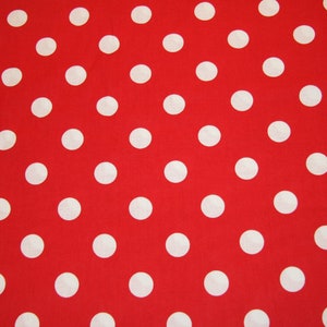 3/4" Red Polka Dot Cotton Fabric Fat quarter Quilting naaien ambachten katoenen stof Katoenstof op maat gesneden gratis verzending beschikbaar SCHEPEN SNEL