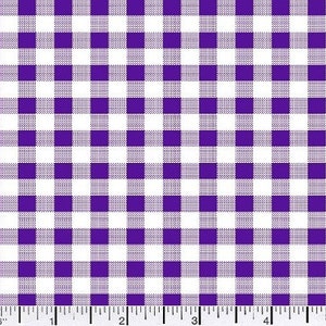 Pode incluir: Tecido vichy roxo e branco com um padrão de xadrez de 2,5 cm. O tecido é mostrado em uma régua com marcas em polegadas.