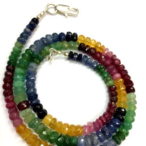 TOPPKVALITET ~ Naturlig rubin, smaragd, safir, fasetterade rondellpärlor 4-5 mm halsband med flera rondellpärlor och ädelstenspärlor.
