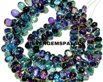 QUALITÉ AAAA + ~ ~ Superbes perles en forme de larme à facettes en alexandrite qui changent de couleur. Perles en alexandrite, gouttes en briolettes.