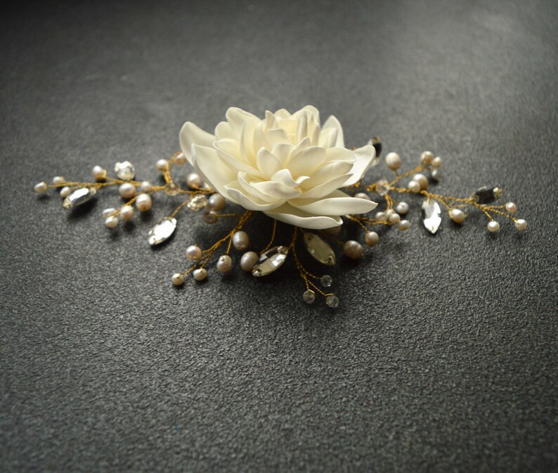 Crystal Bridal Hair Piece Gardenia Wedding Head piece White Tropical Flower Hair Pin Gold Floral Pearl Hair comb Bride Real Touch Flower