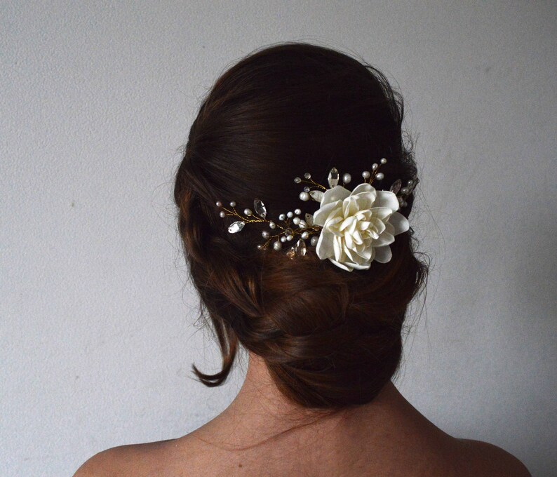 Crystal Bridal Hair Piece Gardenia Wedding Head piece White Tropical Flower Hair Pin Gold Floral Pearl Hair comb Bride Real Touch Flower