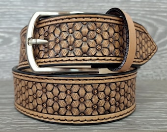 Vintage Banana Republic Brown Leather Belt - Made in USA  display picture 1