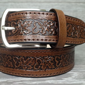 Leather belt for men, tooled belt, gifts for boyfriend, gifts for guys, gifts for dad, Belt symbol Canada, belt maple leaf, belt for men