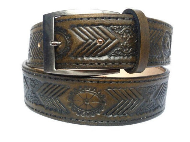 Wide leather belt, studded belt, belts for dresses, thick leather belt, waist belt, thick waist belt, fashion belts, leather belt mens. 