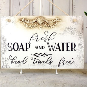 Letrero de Jabón y Agua Fresca: Decoración de baño estilo casa de campo francesa