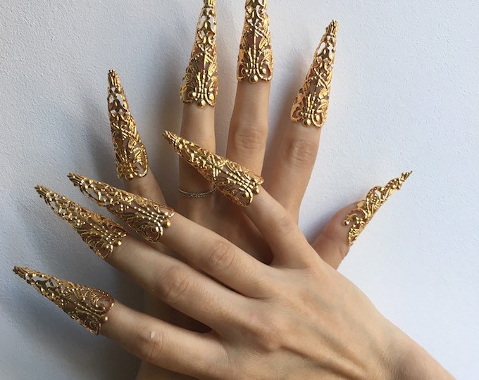 Nail ring claws, nail armor, finger claws, ren faire accessories, clip on nails, wudu, fingertip ring, fantasy wedding: gold / silver color.