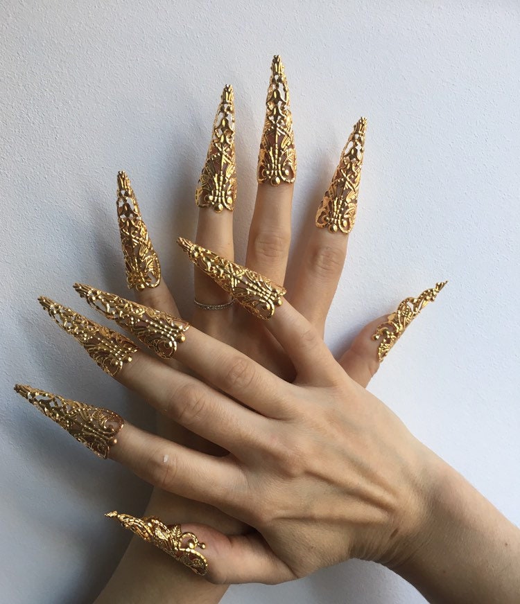 Chinese nail guard France