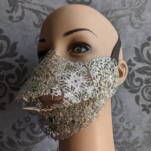 Half mask, lower face mask, cage mask, wolf costume, articulated mask with fangs, silver metal