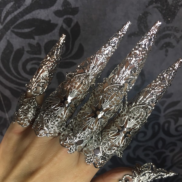 Finger armor, finger ring claws, full finger rings with Style 1 long claw rings (more for long fingers).