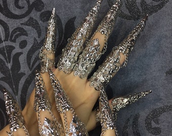 Finger Armor Claws Articulated Full Ring silver Long Style 2, perfect for all hand types!