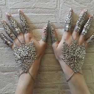 Handpantser met verstelbare vingerringen, voor een perfecte gothic en modieuze look! (Complete set)