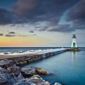 Lighthouse Print, Lighthouse Photo, Coastal Print, Beach Print, Printable Wall Art, Printable Home Decor, Wall Art, Nautical Print, Fine Art