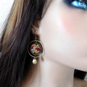 Boucles d'oreilles wax jaune et gris bijou femme cabochon Afrique ethnique créoles image 2