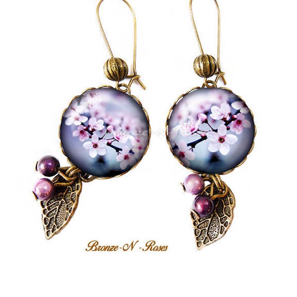 Boucles d'oreilles Sakura Nature cabochon bronze fleur de cerisier violet mauve Japon