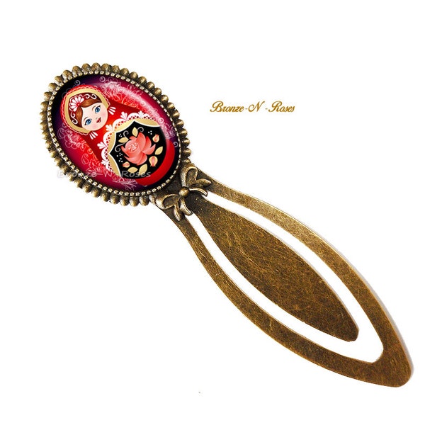 Marque-pages Matriochka motif traditionnel russe rouge noir cabochons poupées russes bronze-n-roses