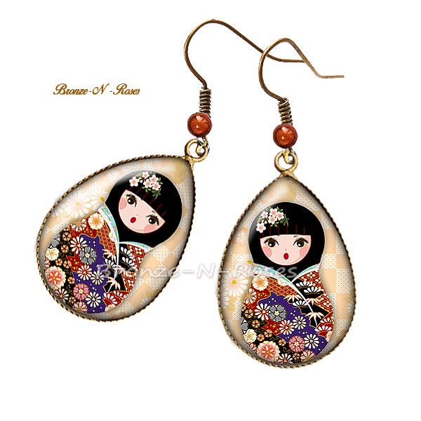 Boucles d'oreilles gouttes * Matriochka * pouées russes Bohême beige