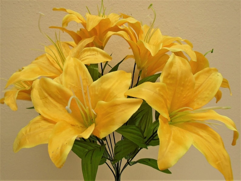Tiger Lily Bush Satin Artificial Flowers 19 Bouquet 11-A8225