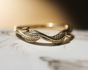 Vintage Gold leaf wedding band Solid Gold leaf stacking ring nature inspired ring Vintage Promise Band gift for Women Leaf Straight band