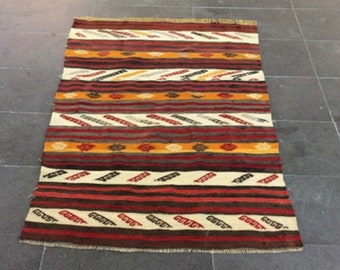 turkish kilim4.x.5.ft.kilim rug .decorative rug.area rug.oushak rug. rug runner. large rug. moroccan rug. hall rug.  Anatolian Kilims