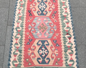 Tapete Kilim turco vintage, 90 x 120 cm, tapete de lã tecido à mão.