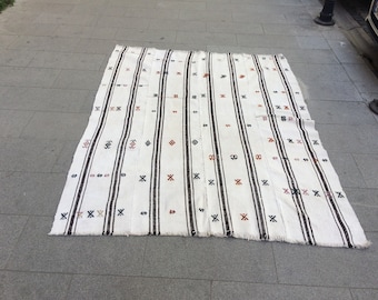 Vintage kilim  Turkish Kilim Rug, Handmade kilim Wool kilim rug Anatolian kilim Area Rug