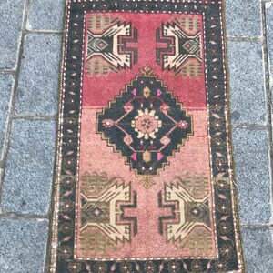 2.x3.ft.vintage rug, runner carpet, floor rug, area rug, tribal rug muted rug .decorative rug. Anatolian rug, oushak rug, free shipping