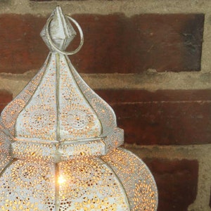 Orientalisches Windlicht Alima in weiß gold weiß Höhe 30cm marokkanische Laterne hängend & stehend Kerzenhalter Muttertag Deko LN2050 zdjęcie 2