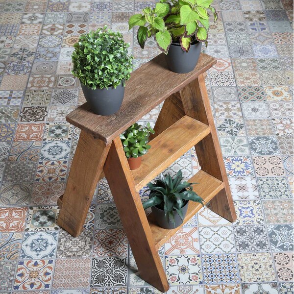 ROMANO plantenplank gemaakt van gerecycled teakhout bloementrap plantenstandaard bloemenladder houten bloemenstandaard 3 planken woonkamer tuin NUA016