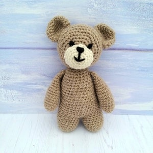 Schema per orsetto all&#39;uncinetto - Scarica il PDF completo di orsetto carino per principianti Amigurumi con tutorial video passo dopo passo