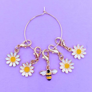 Stitch Markers - Crochet and Knitting Bees and Daisies Stitch Marker Set