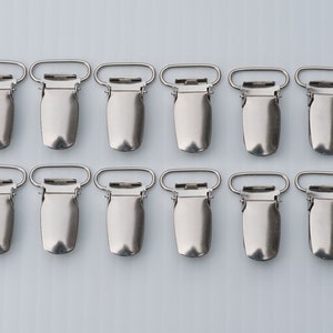 12 oder 24 Hosenträger Clips, Stahl Hosenträger Clips, Silber Ausweis Clips, Gürtel Clips, Strumpfhalter Clips.