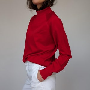 Women&#39;s Vintage High-Neck Knit Red Sweater | Cozy Retro Style for Winter | Perfect Gift for Her & Trendy Wardrobe Essential