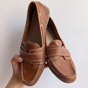 Vintage Women&#39;s Leather Brown Loafer Shoes - Size 41, Classic Design