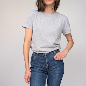 Grey Cotton Vintage T-Shirt, Short-Sleeve Round Neck Basic Tee