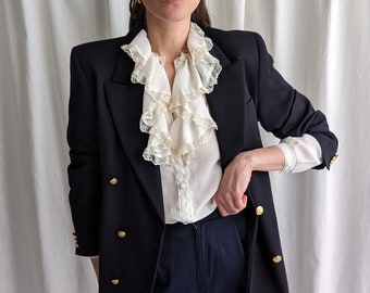 Blazer vintage de doble botonadura en azul marino con detalles dorados