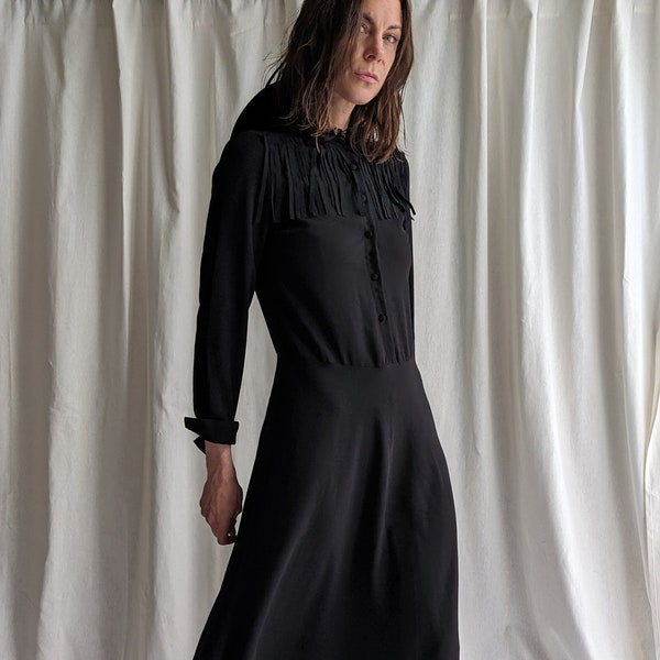 Vintage Black Cowboy Flare Dress with Frill Details and Elegant Long Sleeves