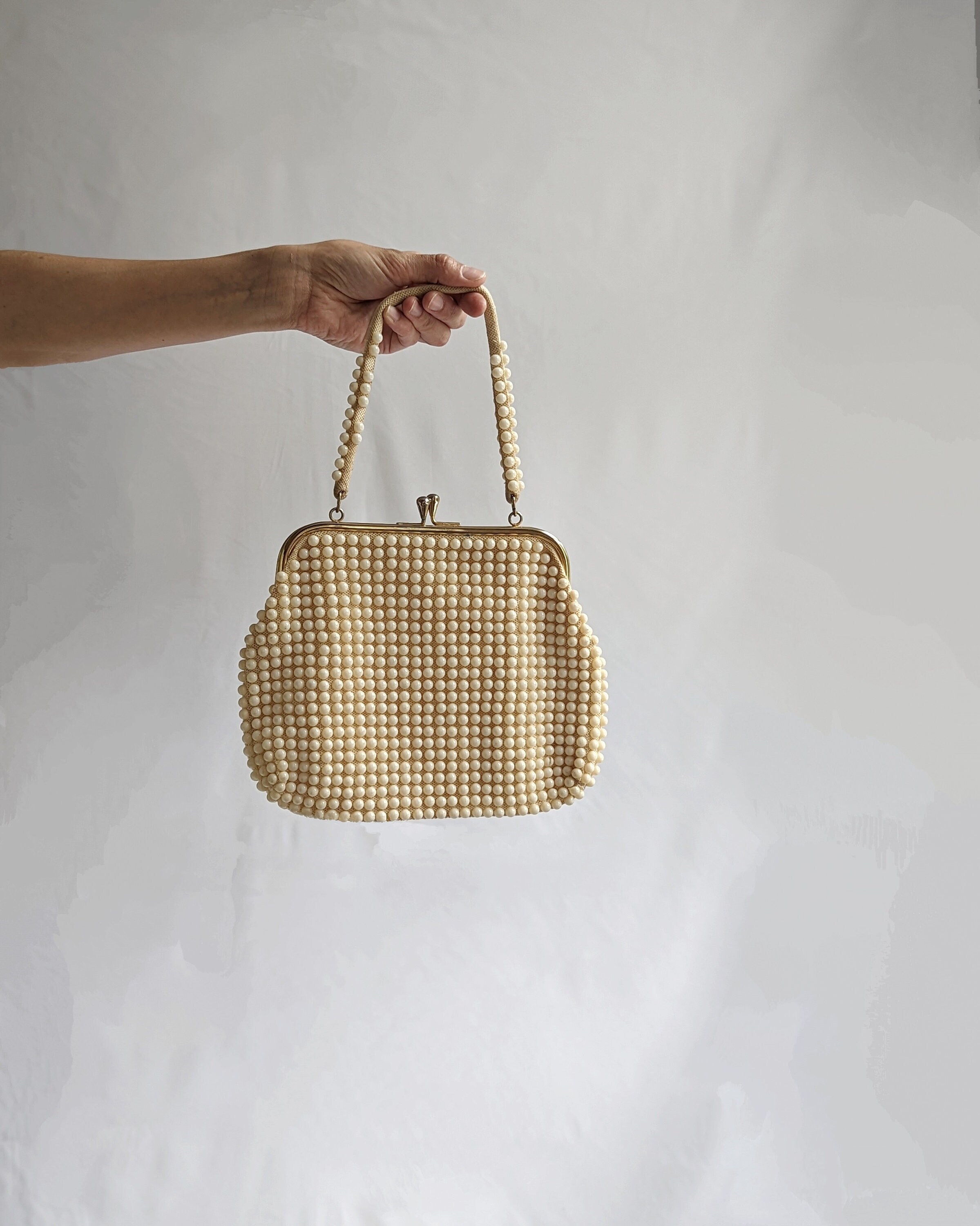 White beaded shop purse