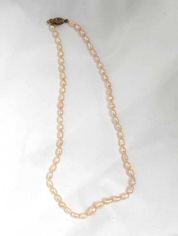 Vintage rose pale pearl necklace - image 3