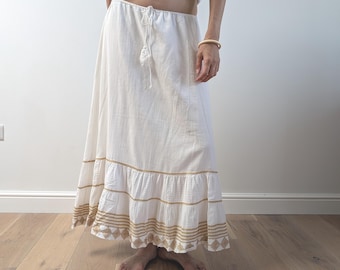 Women’s Vintage Ruffle White Cotton Skirt from Ralph Lauren – Boho Chic, Tiered, Lightweight, Summer Fashion