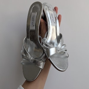 Vintage Silver Leather Sandals with Straps – Chic and Comfortable, Size UK 6