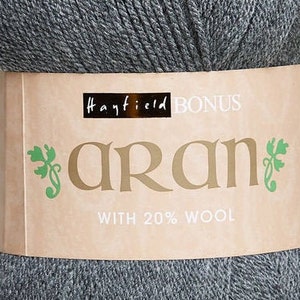 Hayfield, Bonus Aran w/Wool, 80/20 acrylic wool blend, aran weight, 920 yards