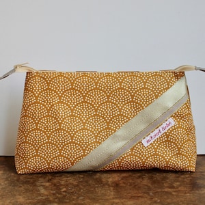 mittlere Kosmetiktasche aus Wachstuch, für die Reise, Wochenende, Make-Up, Stiftemäppchen, Sonne, Wellen, gelb, ocker, gold, waschbar ***