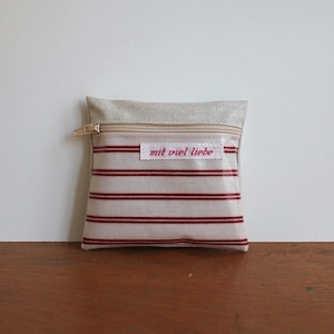 kleine Tasche aus Wachstuch, für unterwegs, zum Ausgehen, Tasche für Öle, Seife, Tampontasche, Geldbeutel, Reise, Streifen, rot, waschbar***