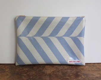 cosmetic bag, oilcloth make up, pencil case, travel documents, medicine, blue stripes, zipper, washable ***