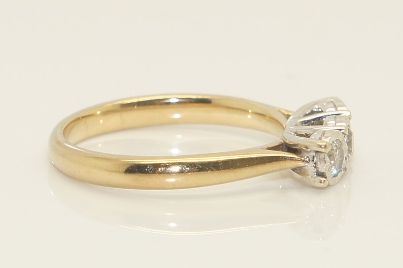 Unusual Vintage 9Ct Gold Trilogy Diamond Engagement Ring Size O