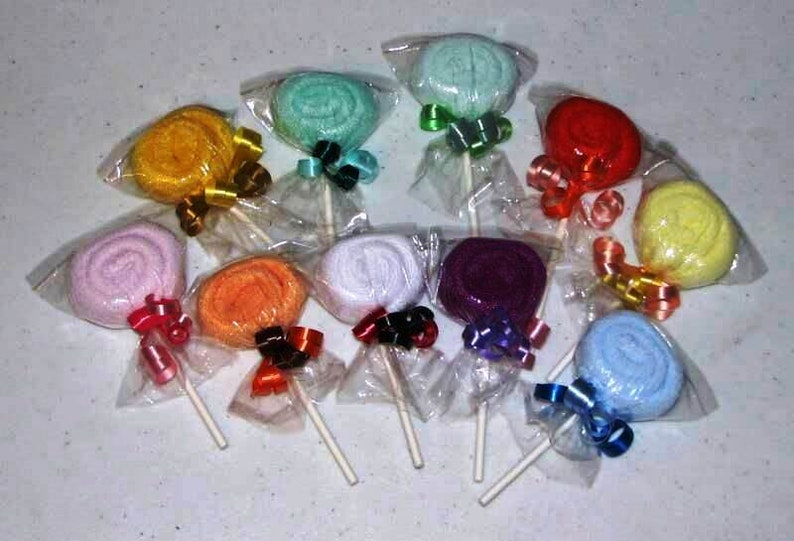 Washcloth Lollipops for Baby Showers, Baby Shower Lollipop Favors, Baby Washcloth Favors, Lollipop Washcloth, Baby Shower Favors image 2