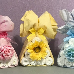 Diaper Bundle, Diaper Creations, Unique Diaper Gifts, Baby Shower Centerpieces, Diaper Baby Gifts, Baby Shower Decorations, Baby Diapers