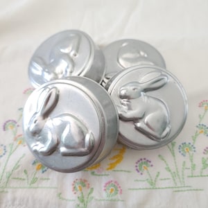 Vintage Aluminum Rabbit Molds - Set of 4 Decorative Baking Molds
